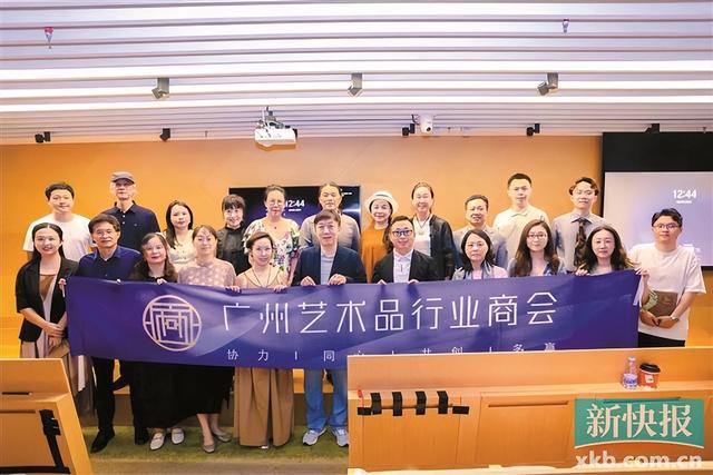 广州艺术品行业商会会长向仕杰：艺术品行业需要更多专业人才和渠道(图2)