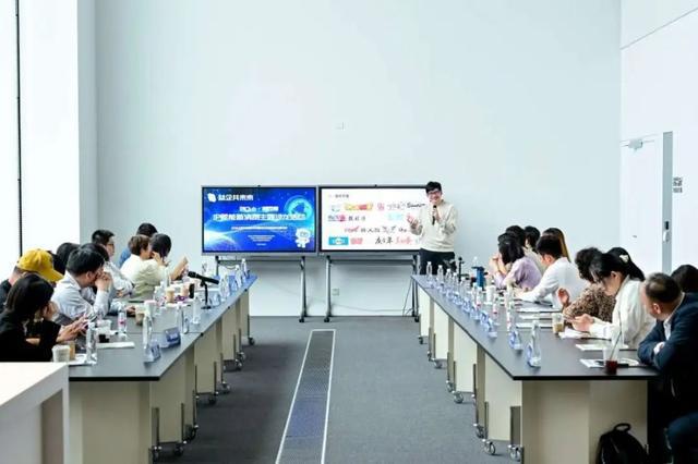 浦美文创入选“上海礼物”潮玩卡牌创造百亿市场！“IP赋能新消费”助力新区文化版权产业蓬勃发展(图3)