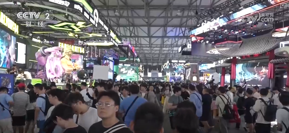 一票难求火爆！动漫经济与传统产业跨界融合“情绪消费场”撬动经济新支点(图1)