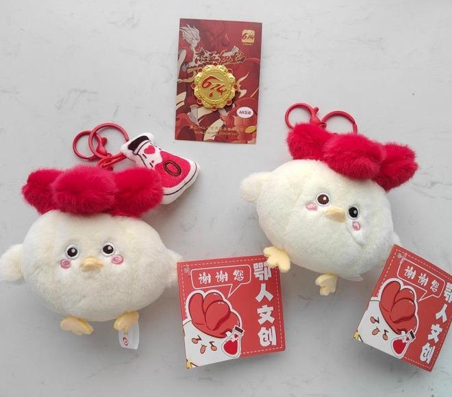 记录中国丨“蒜鸟”起飞：一个方言玩偶IP的破圈之路(图3)