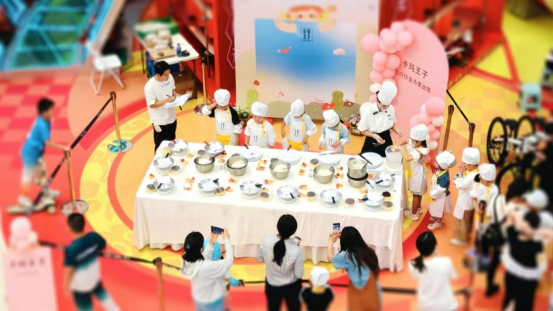 开业一周年携手顶流IP熊出没宝安华强广场探索IP“共生”新范式(图9)
