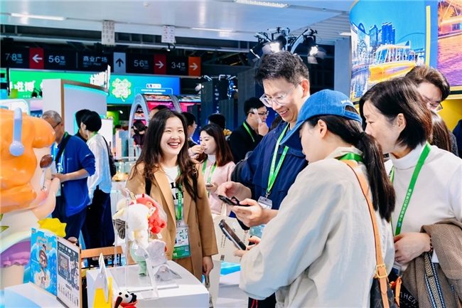 52TOYS首秀进博会「疯狂动物城」新品引发海内外关注(图2)