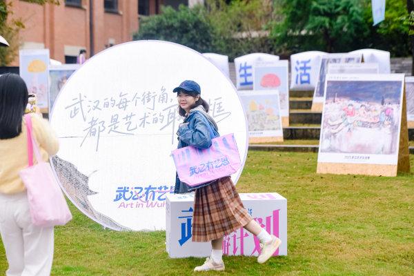 头部影视平台聚汉寻“片源”：4部佳作签约影视化20部作品入选“片单”