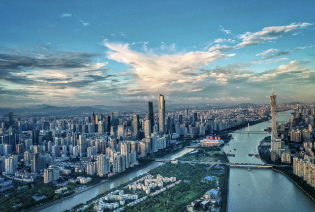 从广州天河出发中国原创游戏IP闪耀世界舞台！《鸣潮》斩获“游戏界奥斯卡”大奖(图2)