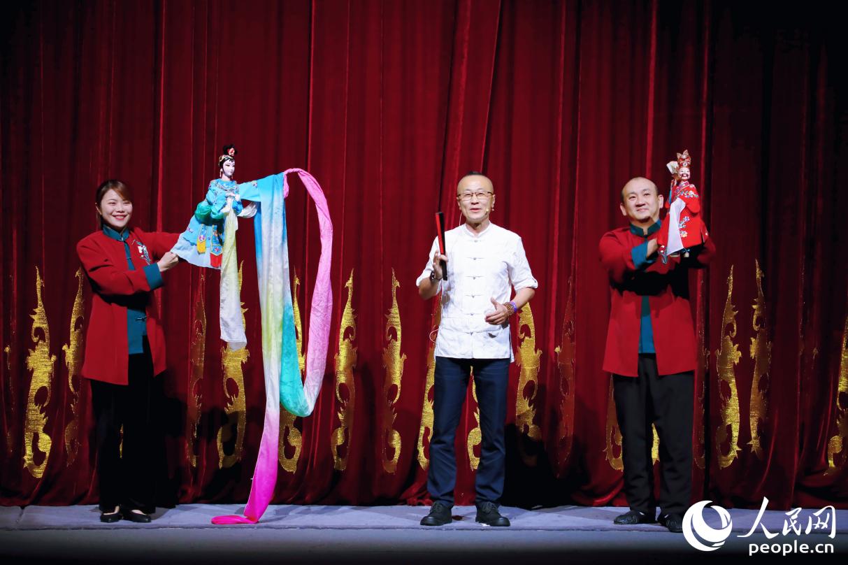 在“逗乐”与“欢笑”中尽显“闽式精彩”(图1)